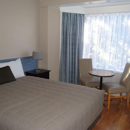 Airlie House Motor Inn Скон Экстерьер фото