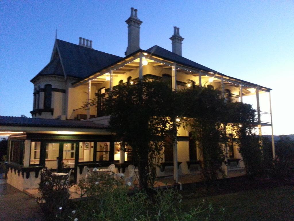 Airlie House Motor Inn Скон Экстерьер фото
