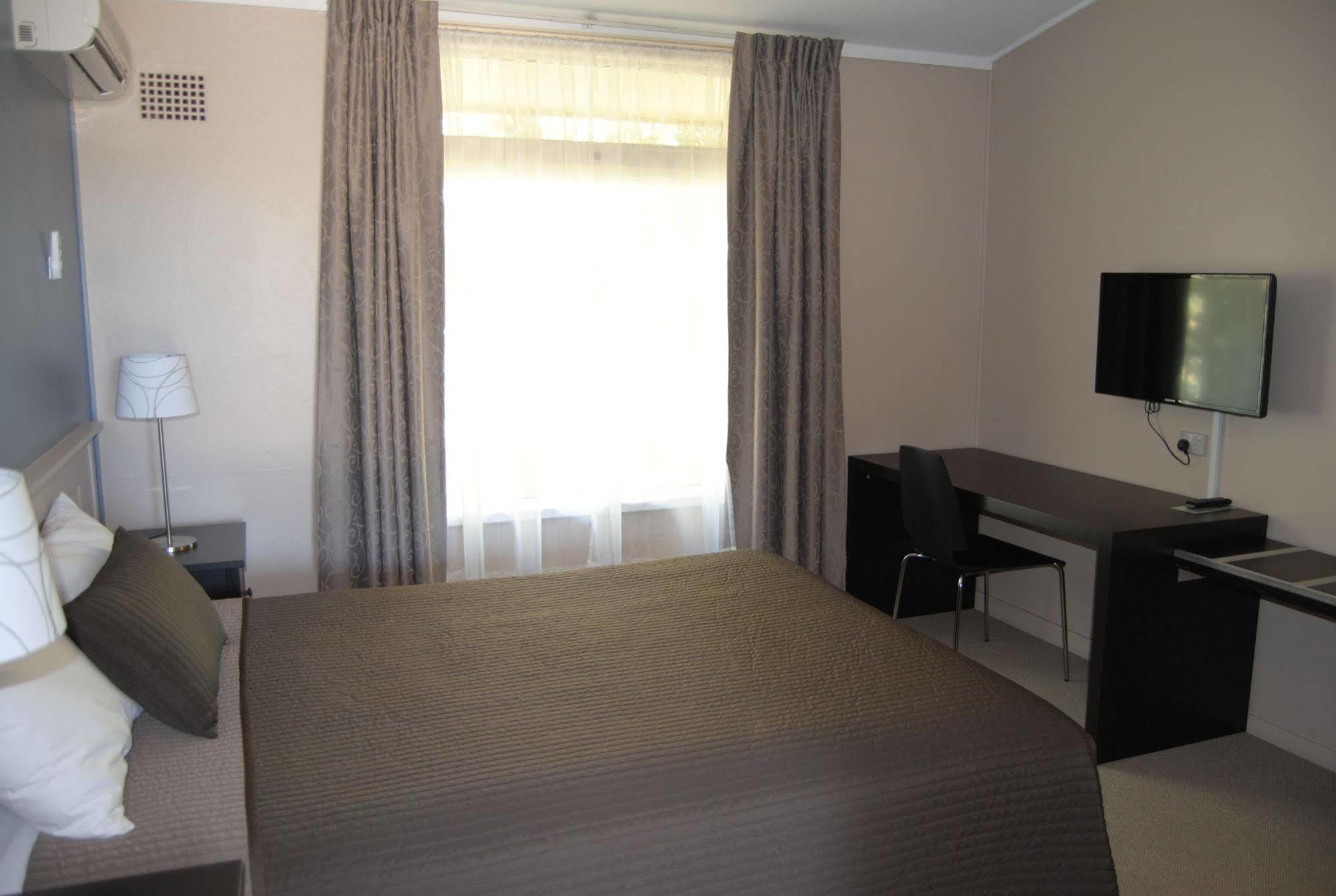 Airlie House Motor Inn Скон Экстерьер фото