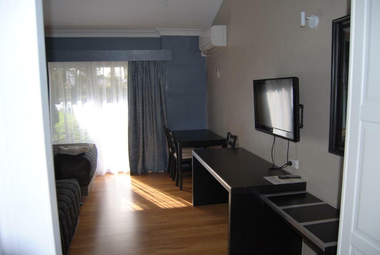 Airlie House Motor Inn Скон Экстерьер фото
