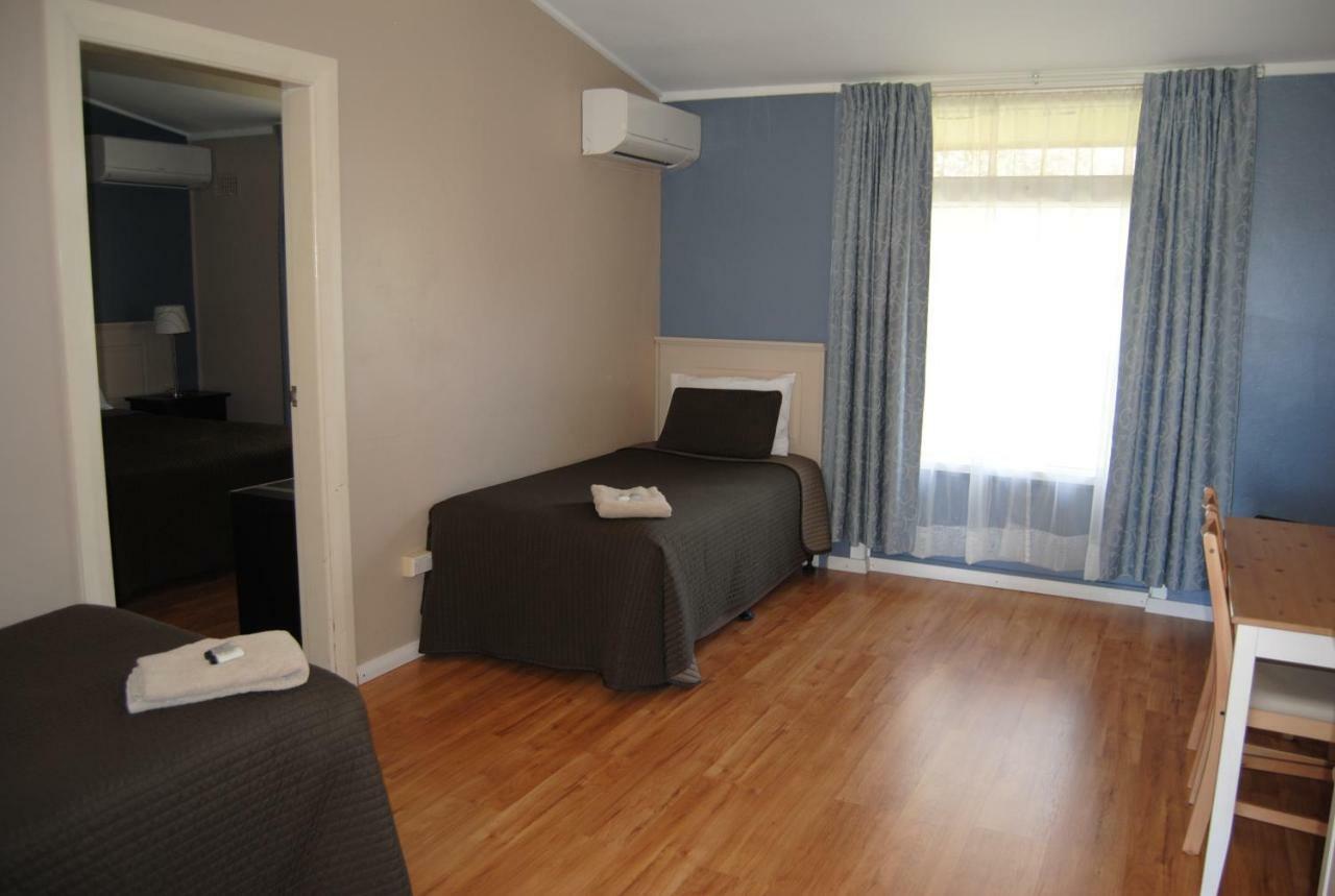 Airlie House Motor Inn Скон Экстерьер фото