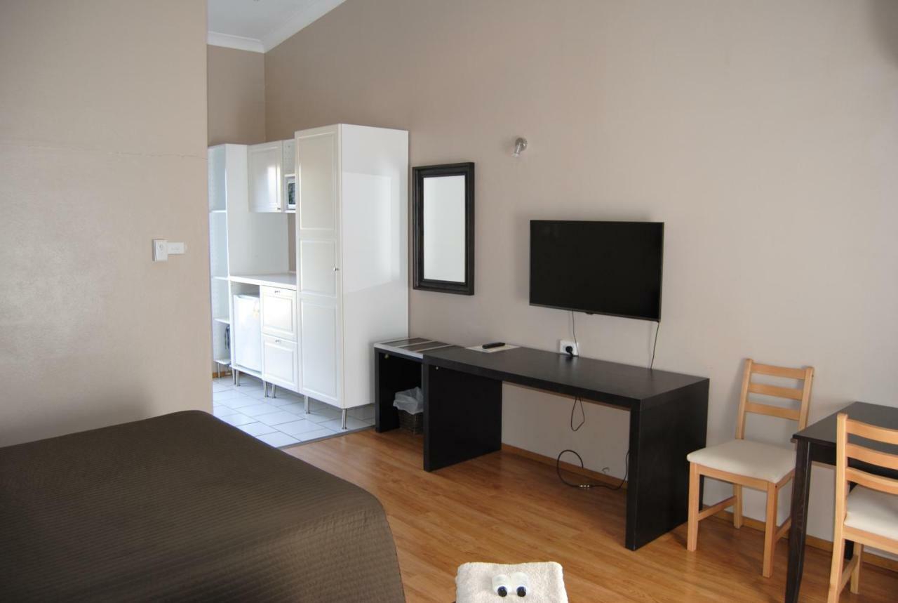 Airlie House Motor Inn Скон Экстерьер фото