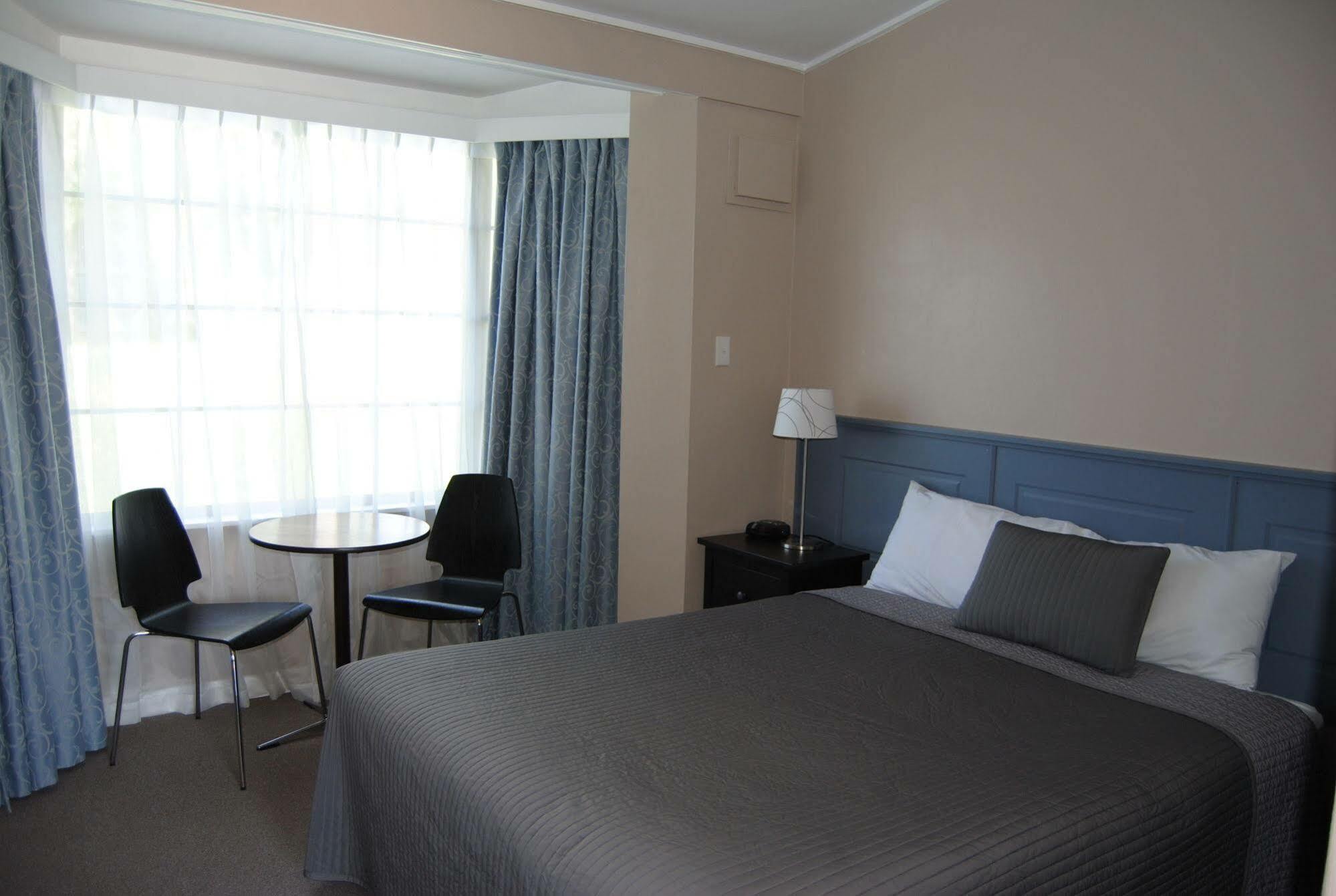 Airlie House Motor Inn Скон Экстерьер фото